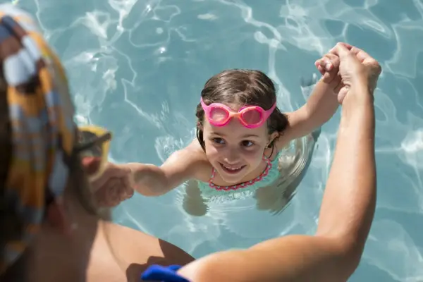 Fortbildung Wie Bringe Ich Meinem Kind Das Schwimmen Bei